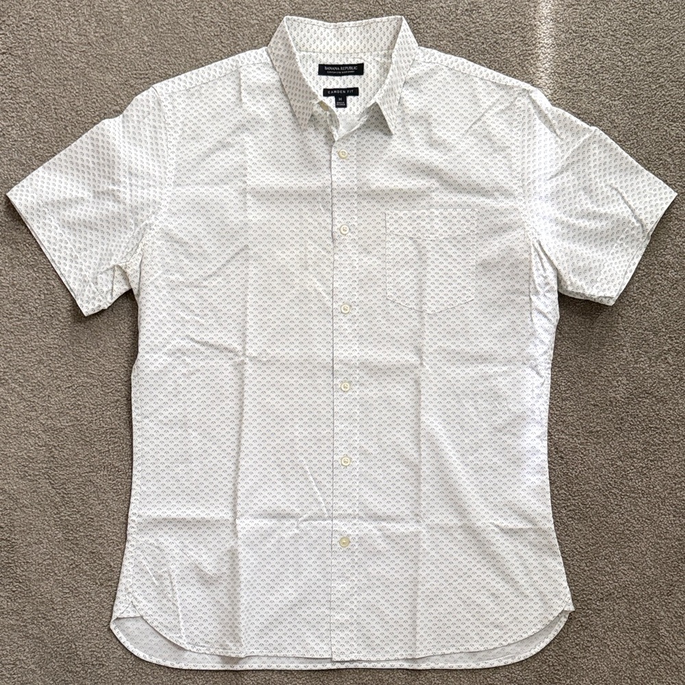 Banana Republic - Men's White Patterned Short Sleeve Shirt - Medium - Camden Fit